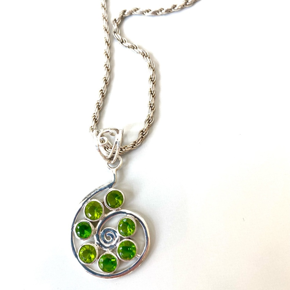 Vintage Sterling Silver Green Peridot pendant.